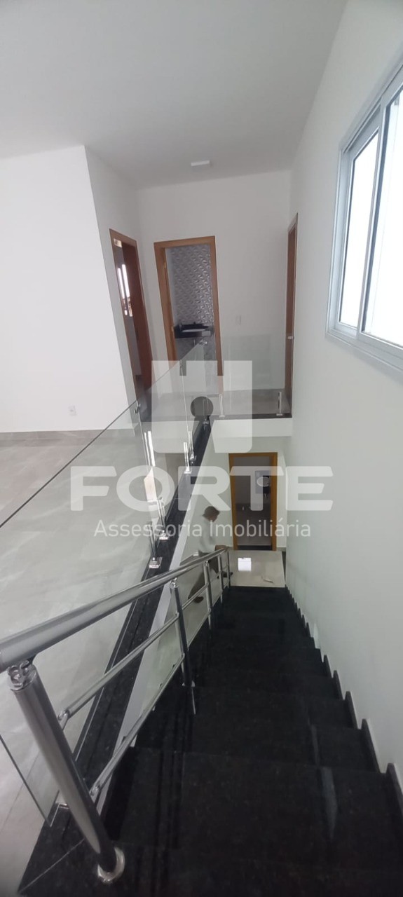 Casa à venda com 4 quartos, 149m² - Foto 18