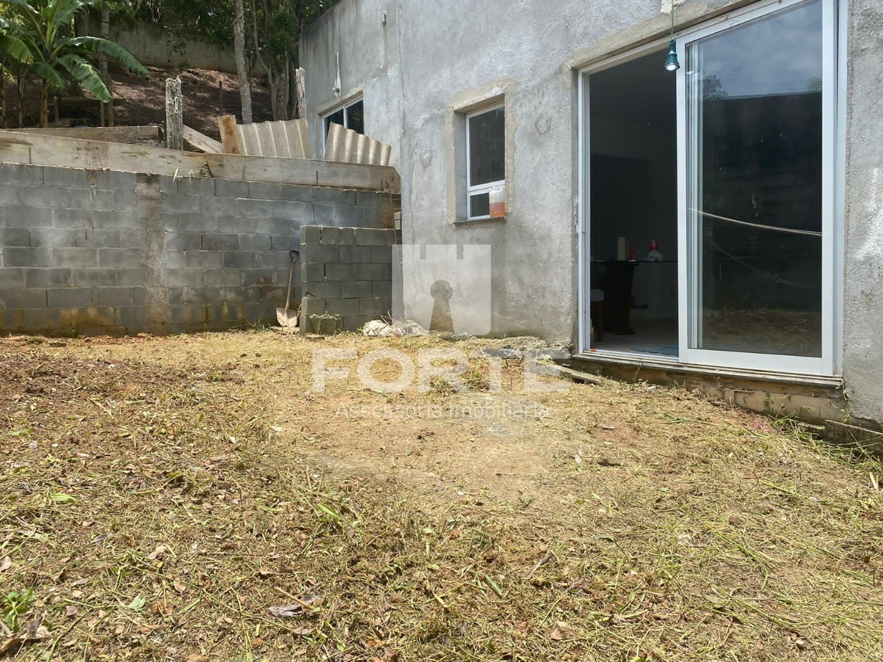 Casa à venda com 3 quartos, 1000m² - Foto 10