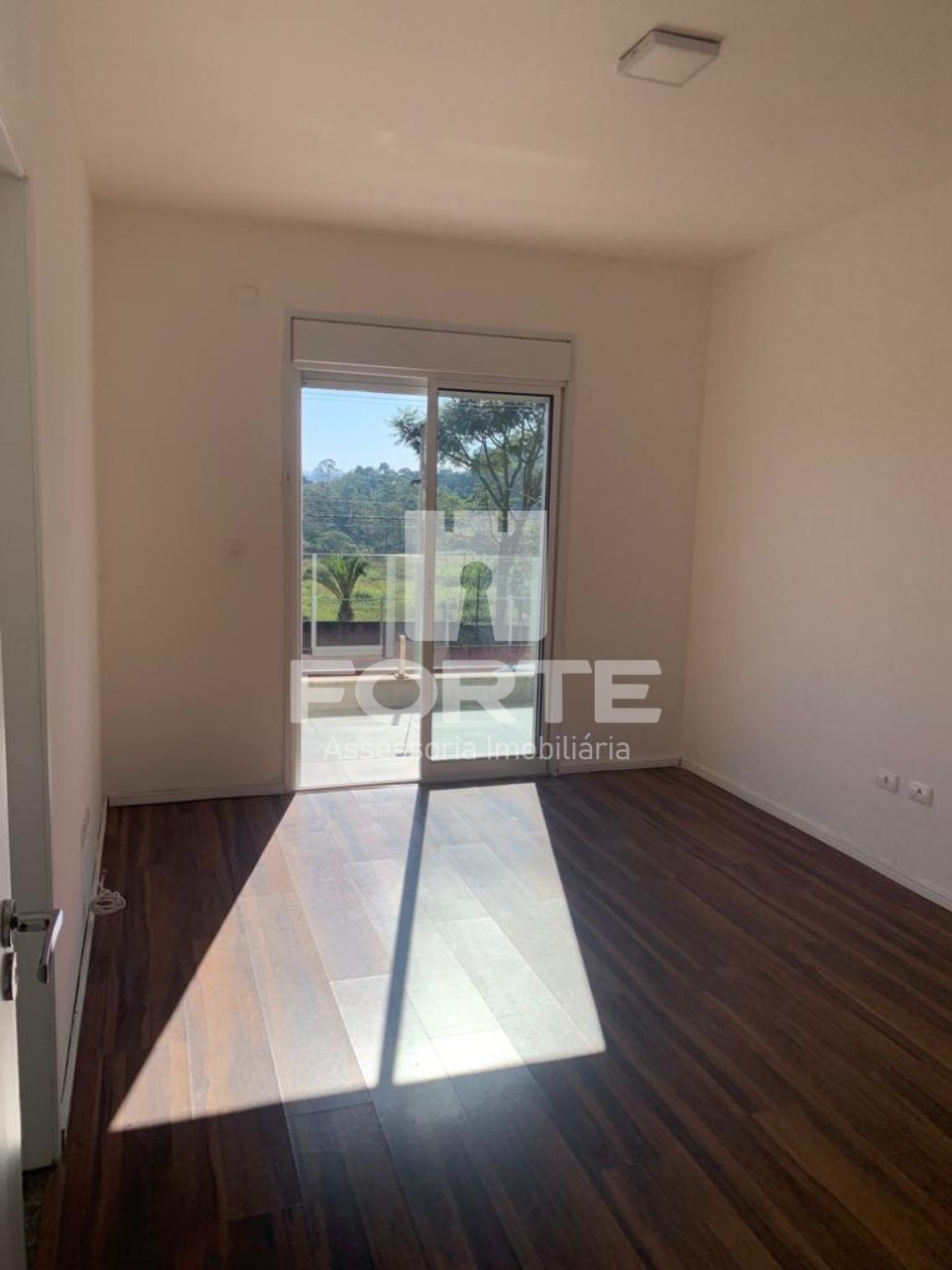 Casa à venda com 3 quartos, 172m² - Foto 8