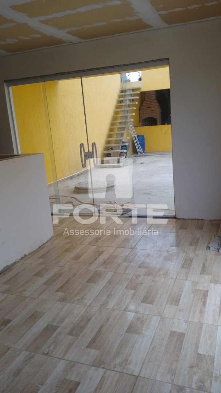 Casa à venda com 3 quartos, 200m² - Foto 8