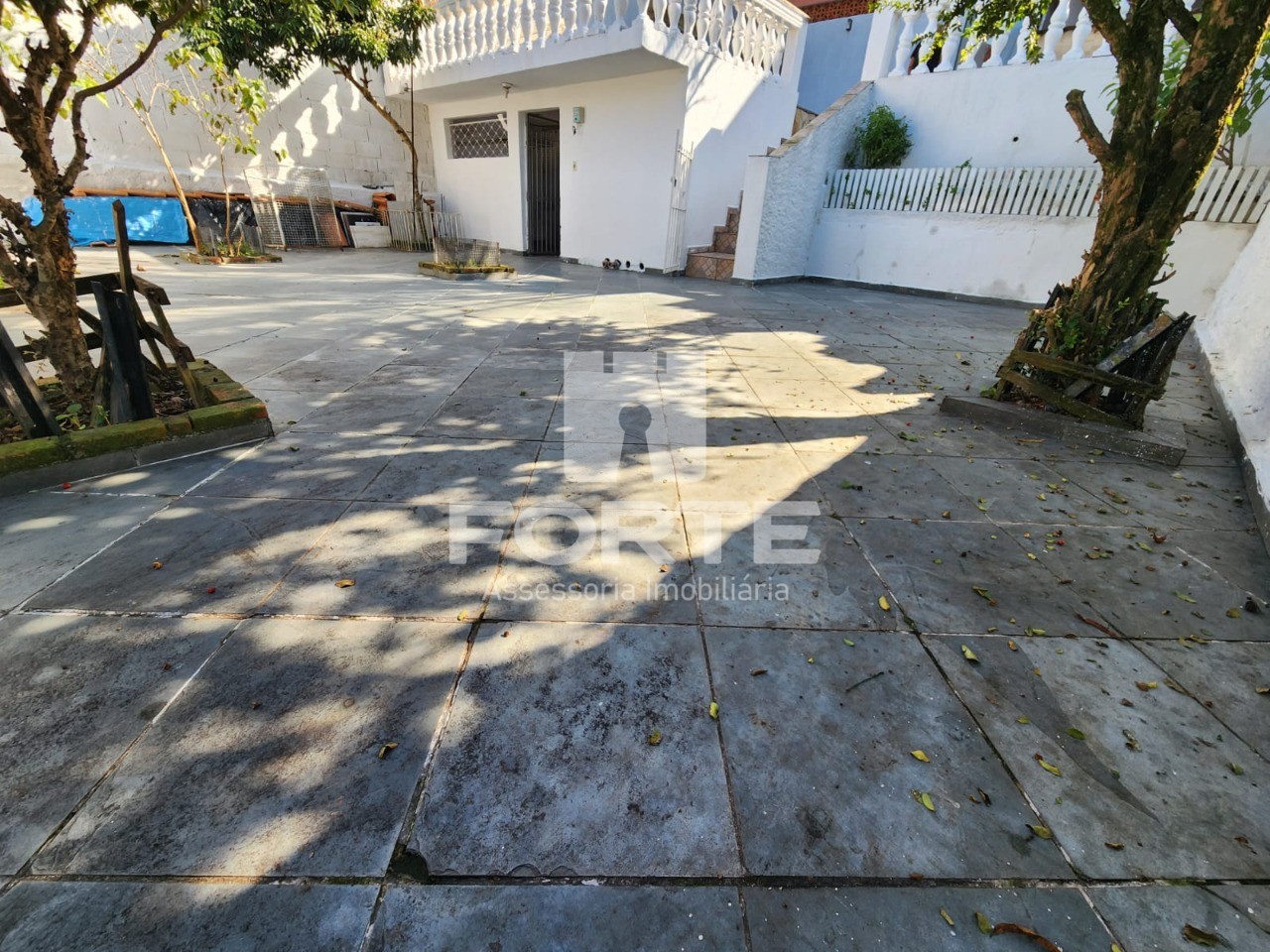 Casa à venda com 3 quartos, 350m² - Foto 4