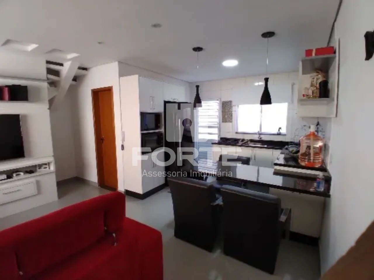 Casa à venda com 2 quartos, 71m² - Foto 6