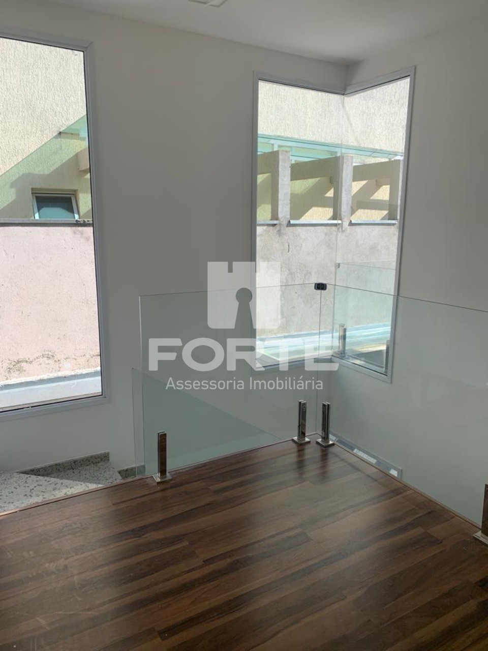 Casa à venda com 3 quartos, 172m² - Foto 2