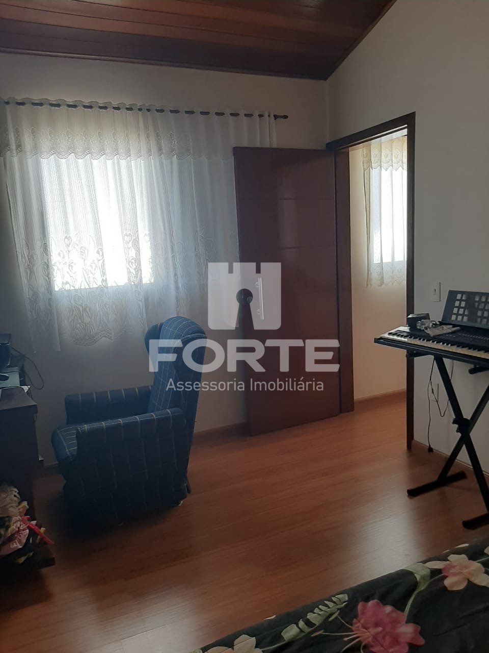 Casa à venda com 4 quartos, 306m² - Foto 18