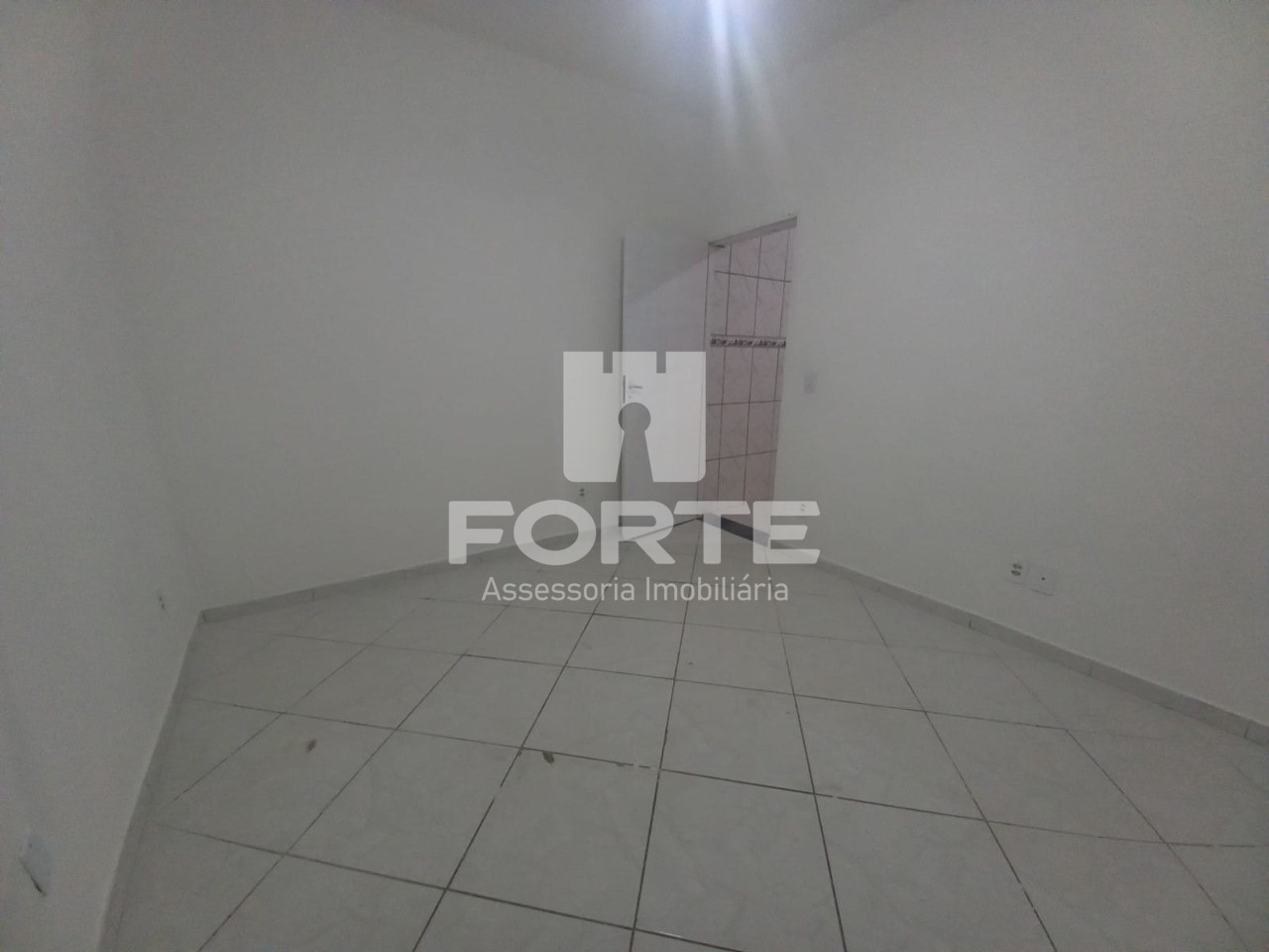 Casa para alugar com 1 quarto, 75m² - Foto 3