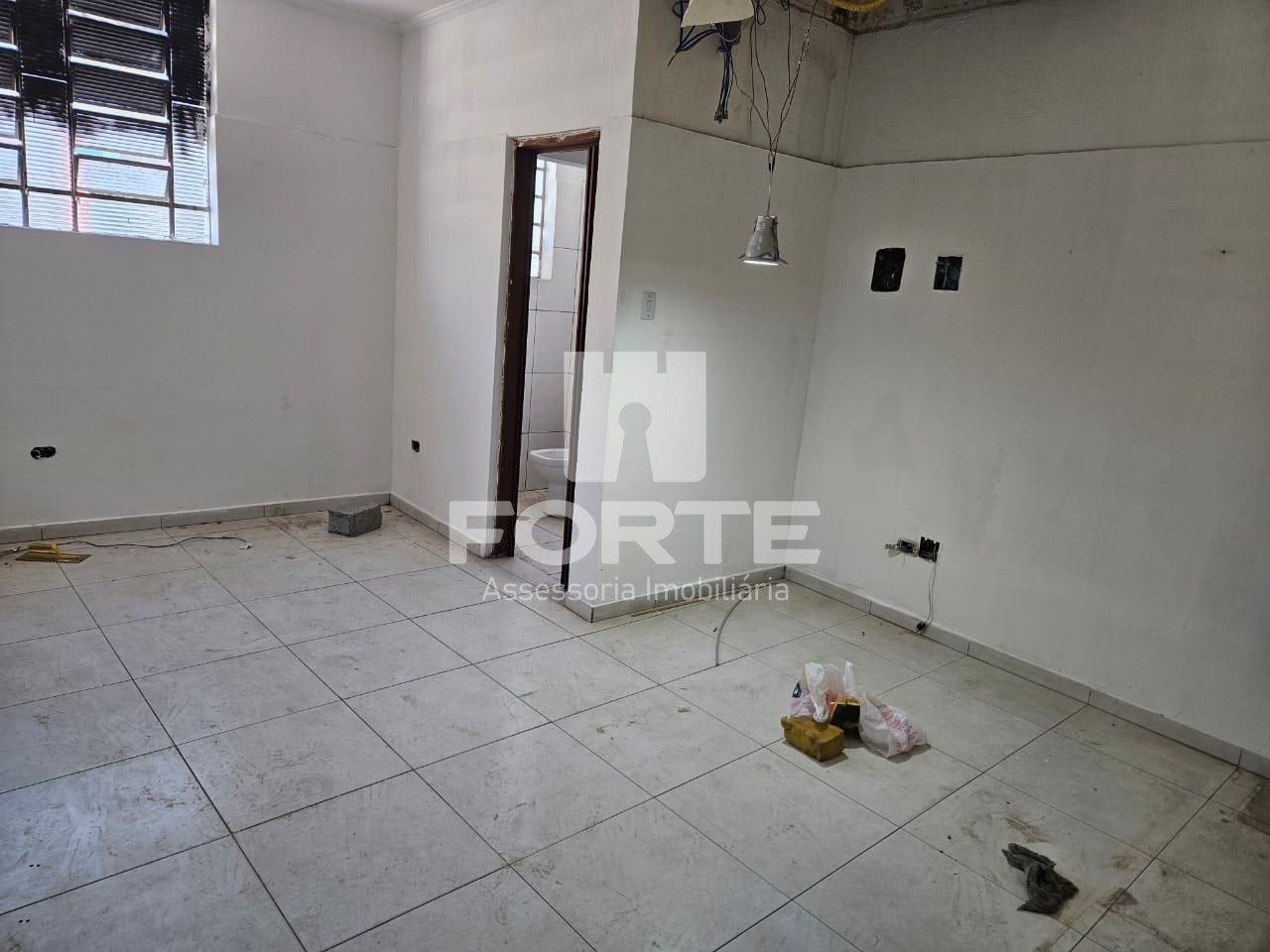 Loja-Salão para alugar, 143m² - Foto 9