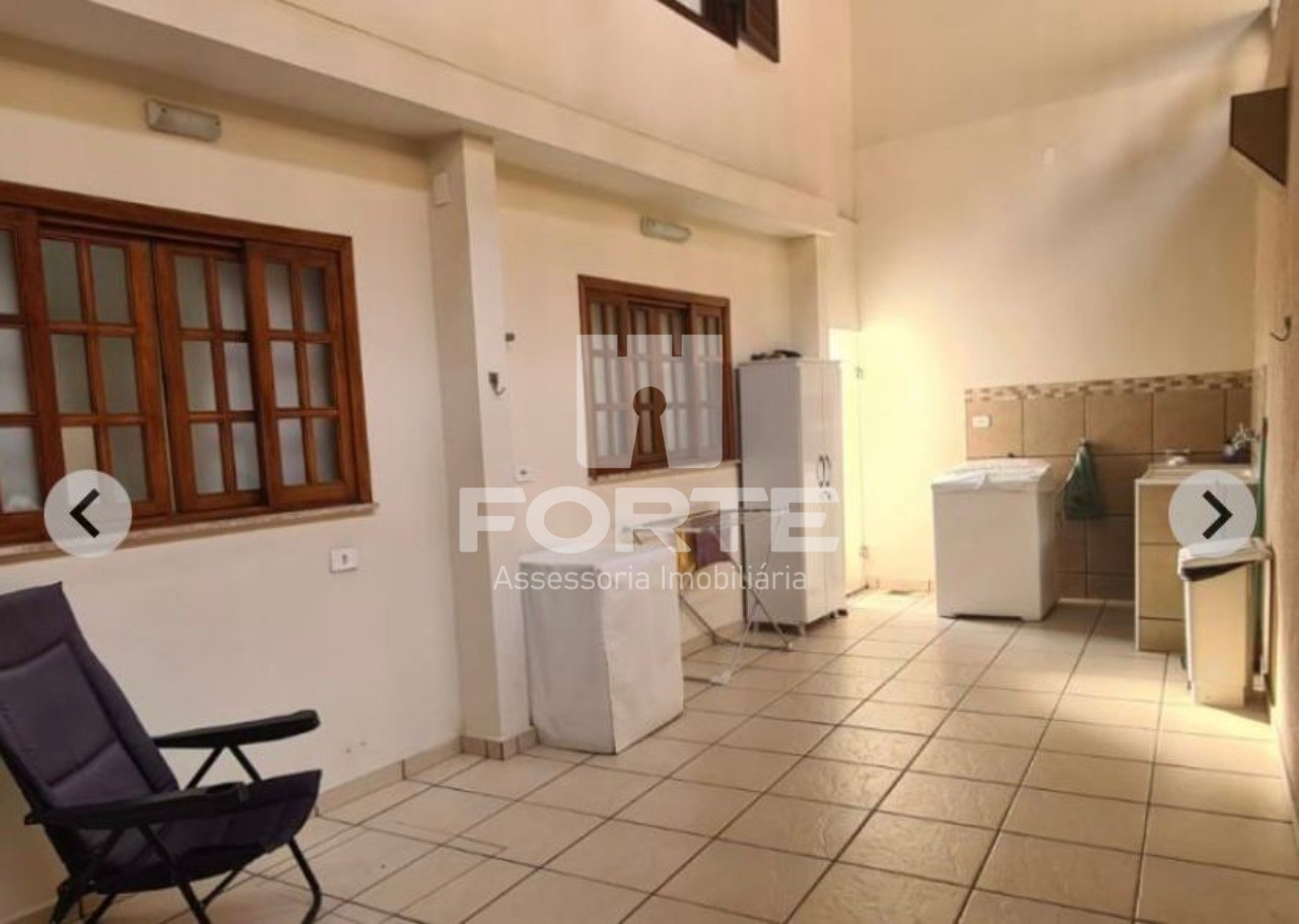 Casa à venda com 4 quartos, 320m² - Foto 10