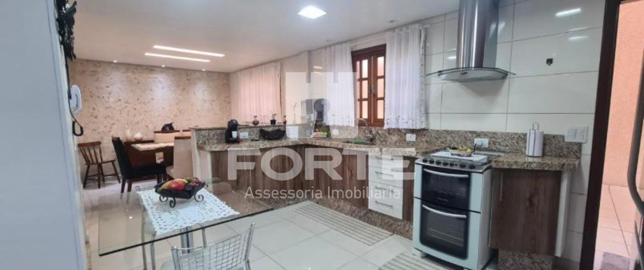 Casa à venda com 4 quartos, 320m² - Foto 14