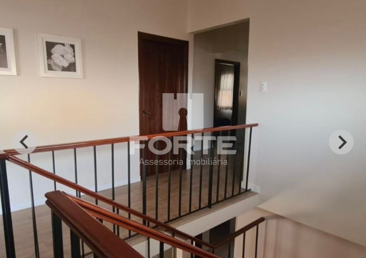 Casa à venda com 4 quartos, 320m² - Foto 4