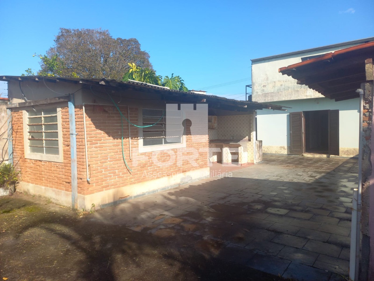 Casa à venda com 3 quartos, 167m² - Foto 2