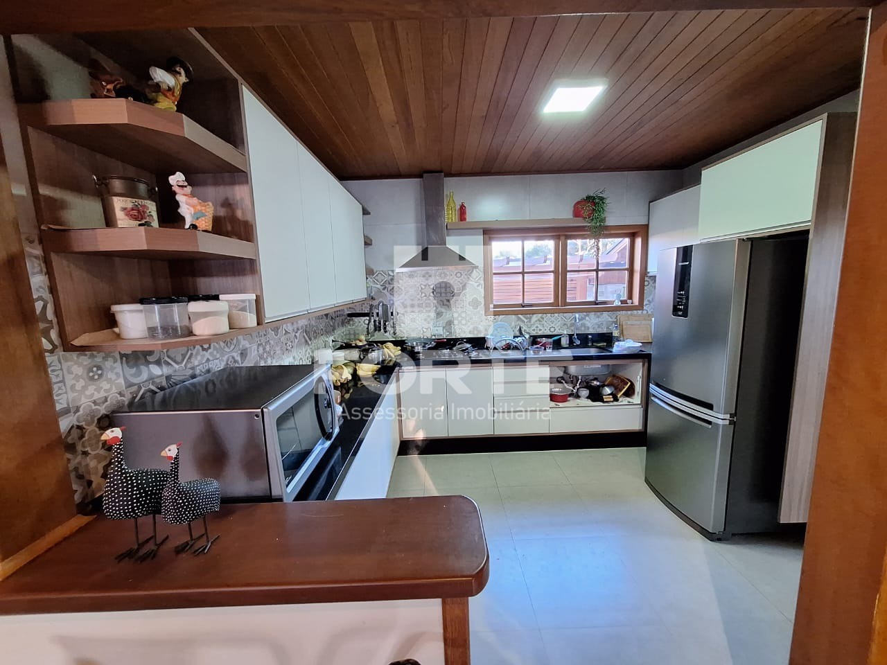 Chácara à venda com 4 quartos, 250m² - Foto 29