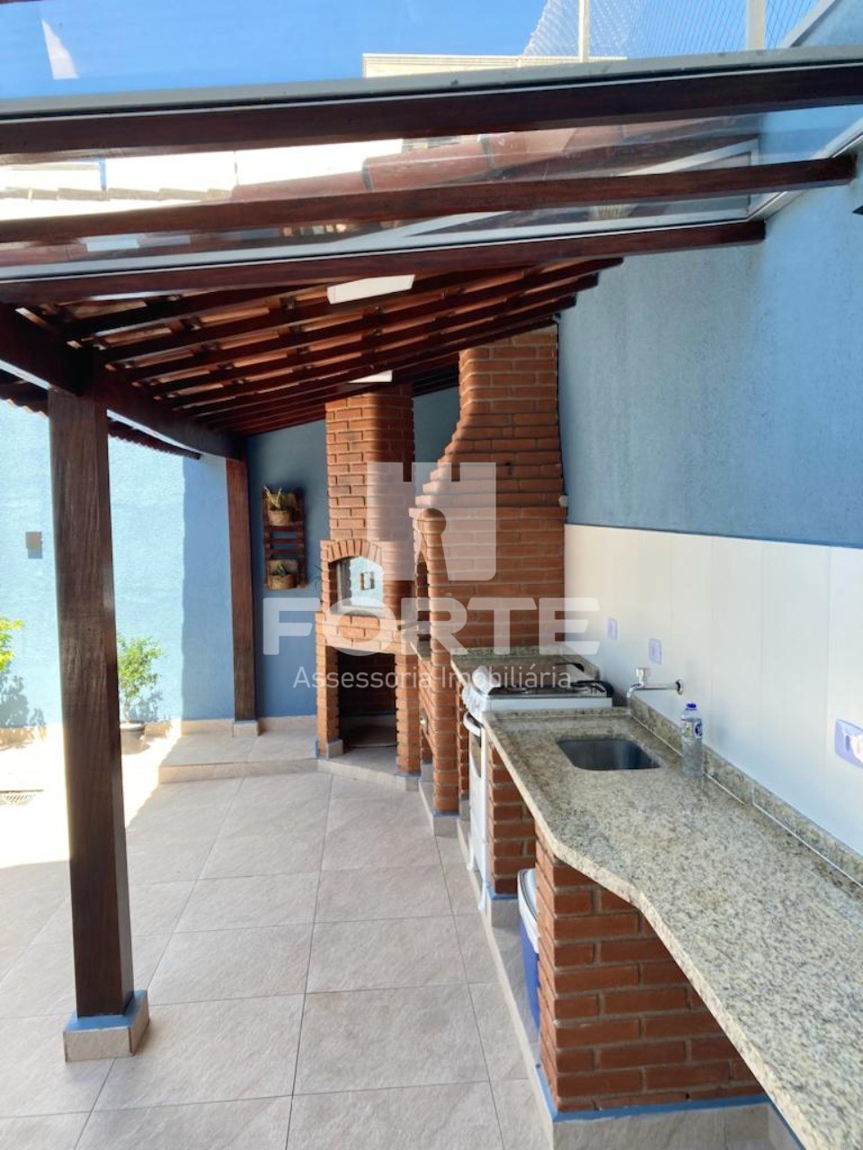 Casa à venda com 3 quartos, 160m² - Foto 4