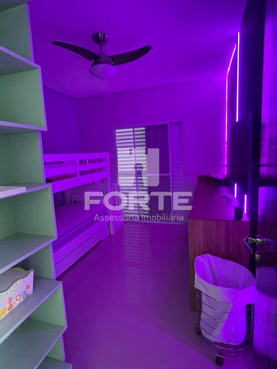 Casa à venda com 3 quartos, 250m² - Foto 22