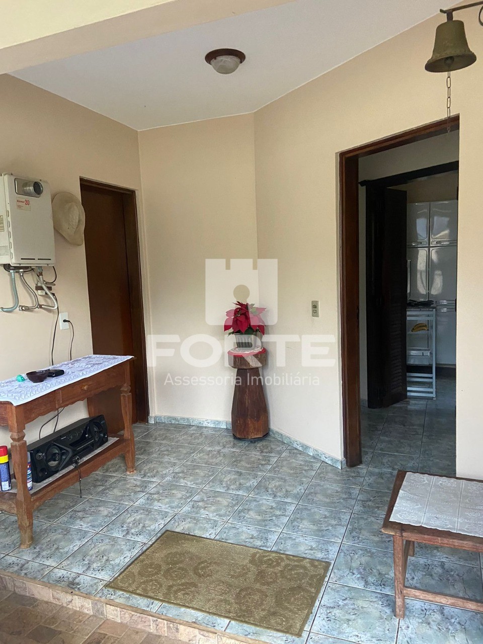 Casa à venda com 3 quartos, 208m² - Foto 10