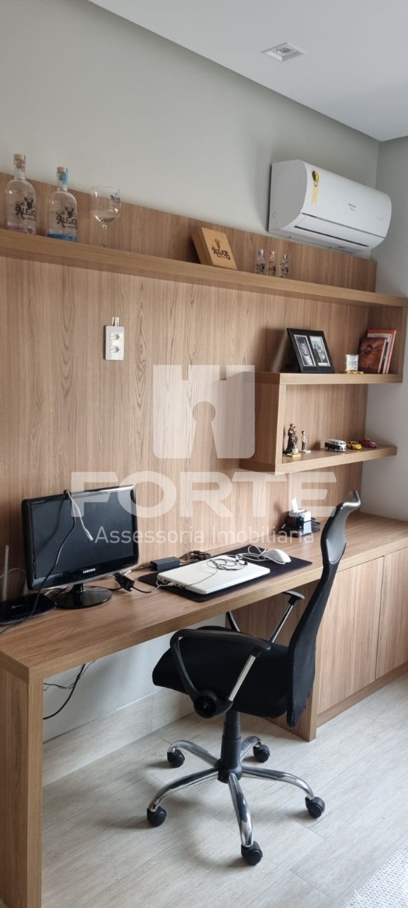 Casa à venda com 3 quartos, 300m² - Foto 10