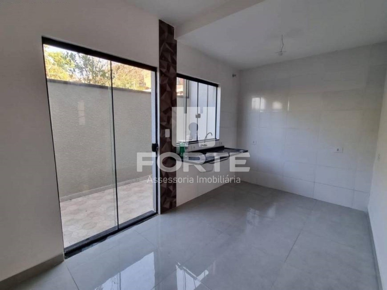 Casa à venda com 3 quartos, 88m² - Foto 4