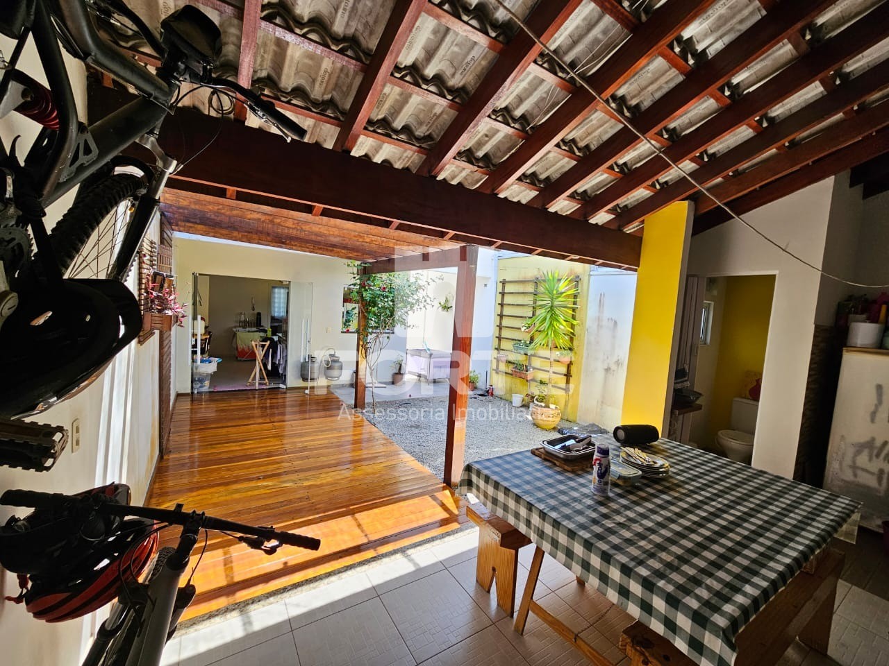 Casa à venda com 3 quartos, 200m² - Foto 6