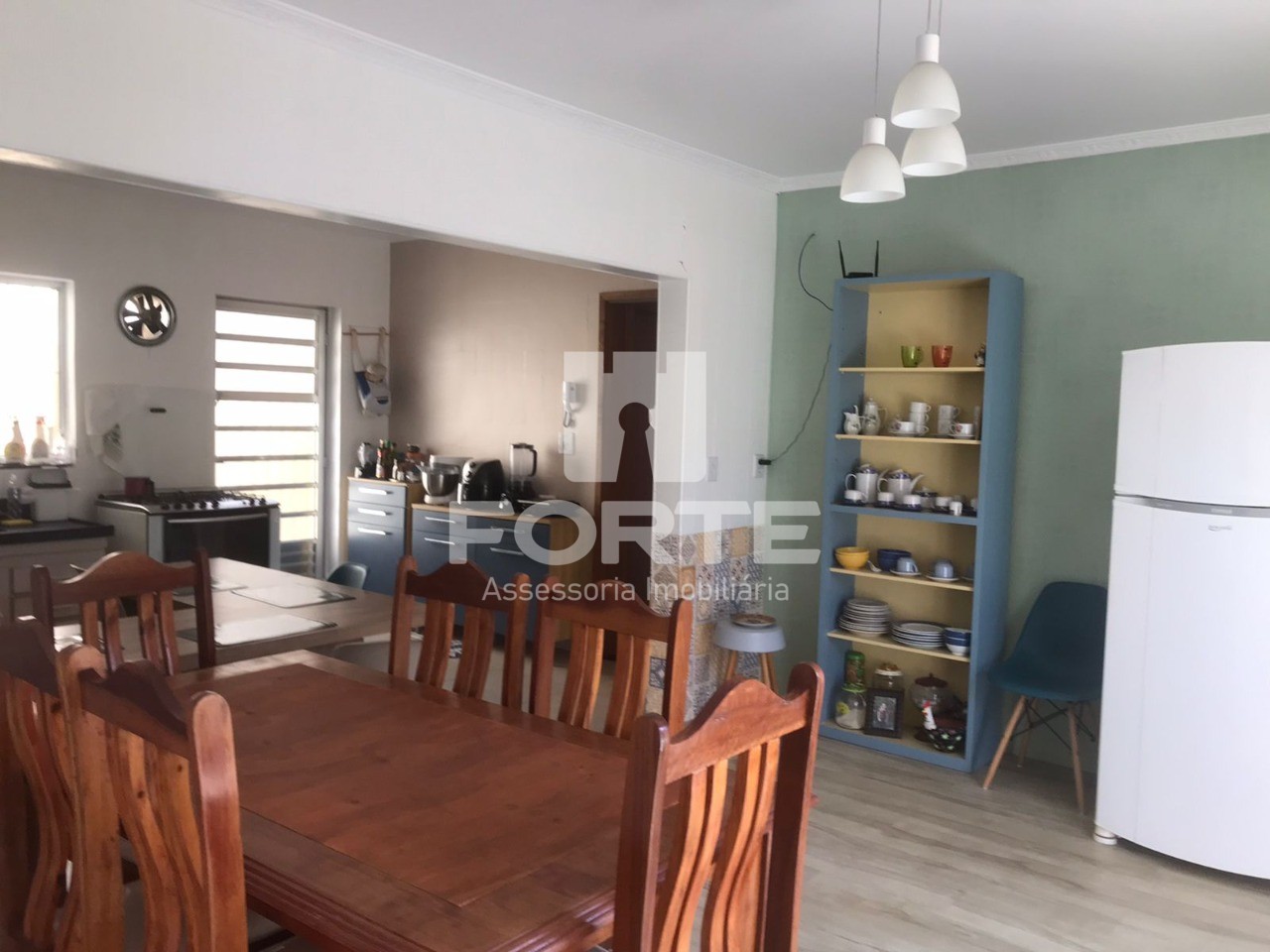 Casa à venda com 5 quartos, 150m² - Foto 3