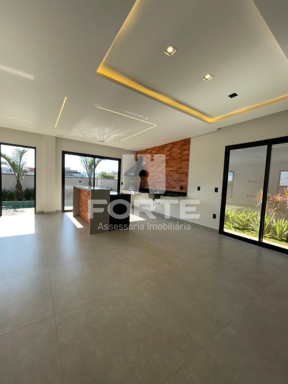 Casa à venda com 3 quartos, 250m² - Foto 5