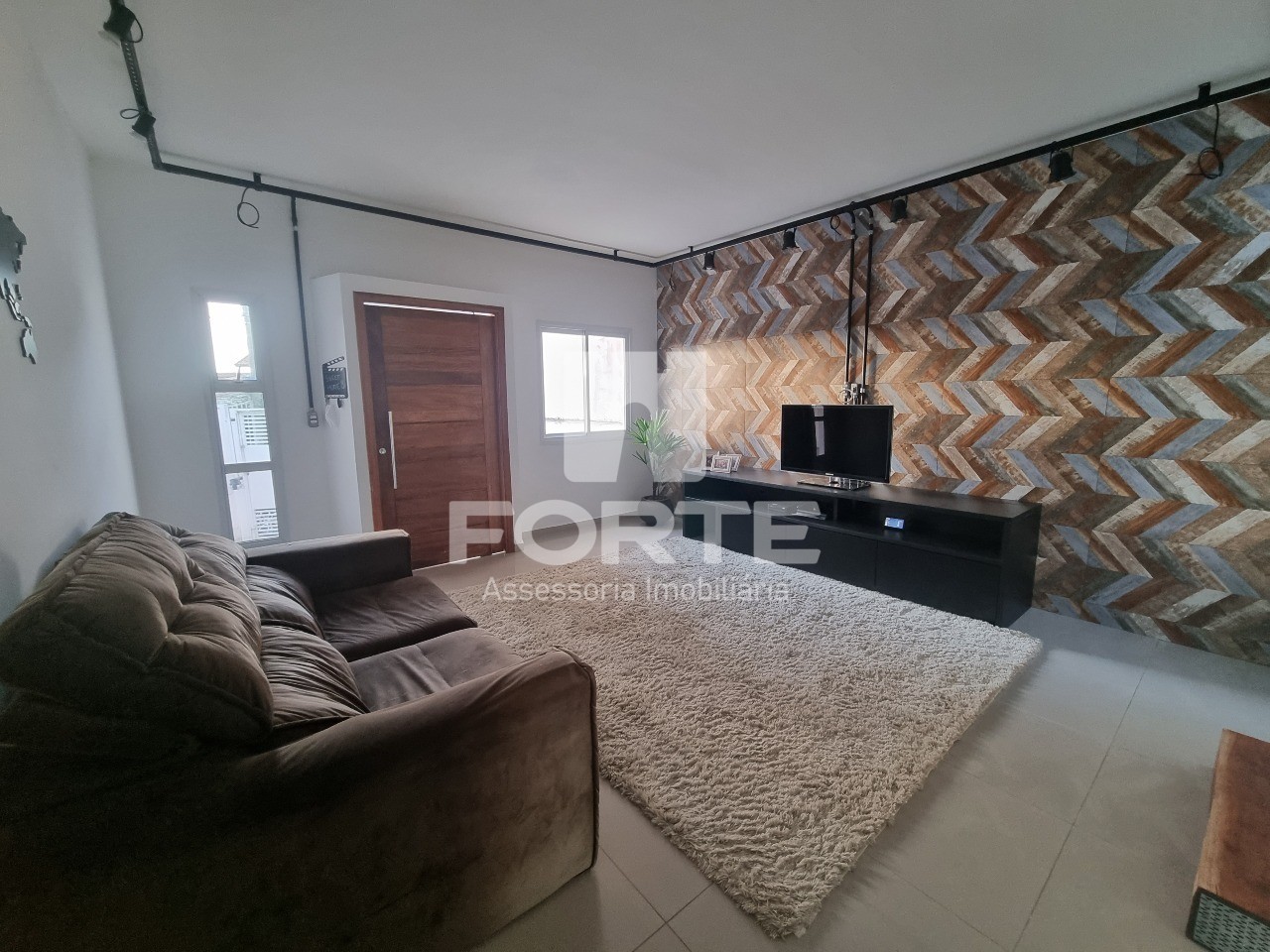 Casa à venda com 3 quartos, 143m² - Foto 1