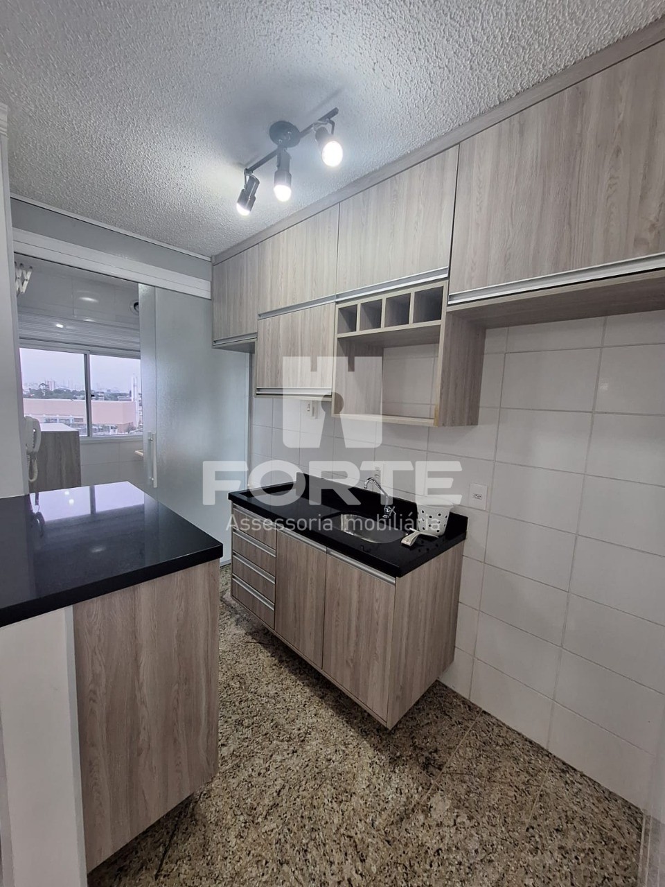 Apartamento para alugar com 2 quartos, 50m² - Foto 4