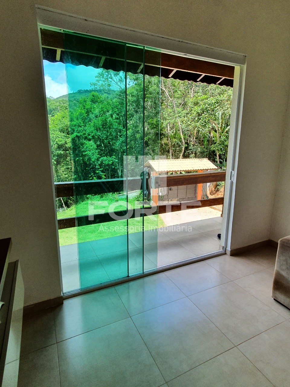 Chácara à venda com 3 quartos, 117m² - Foto 9