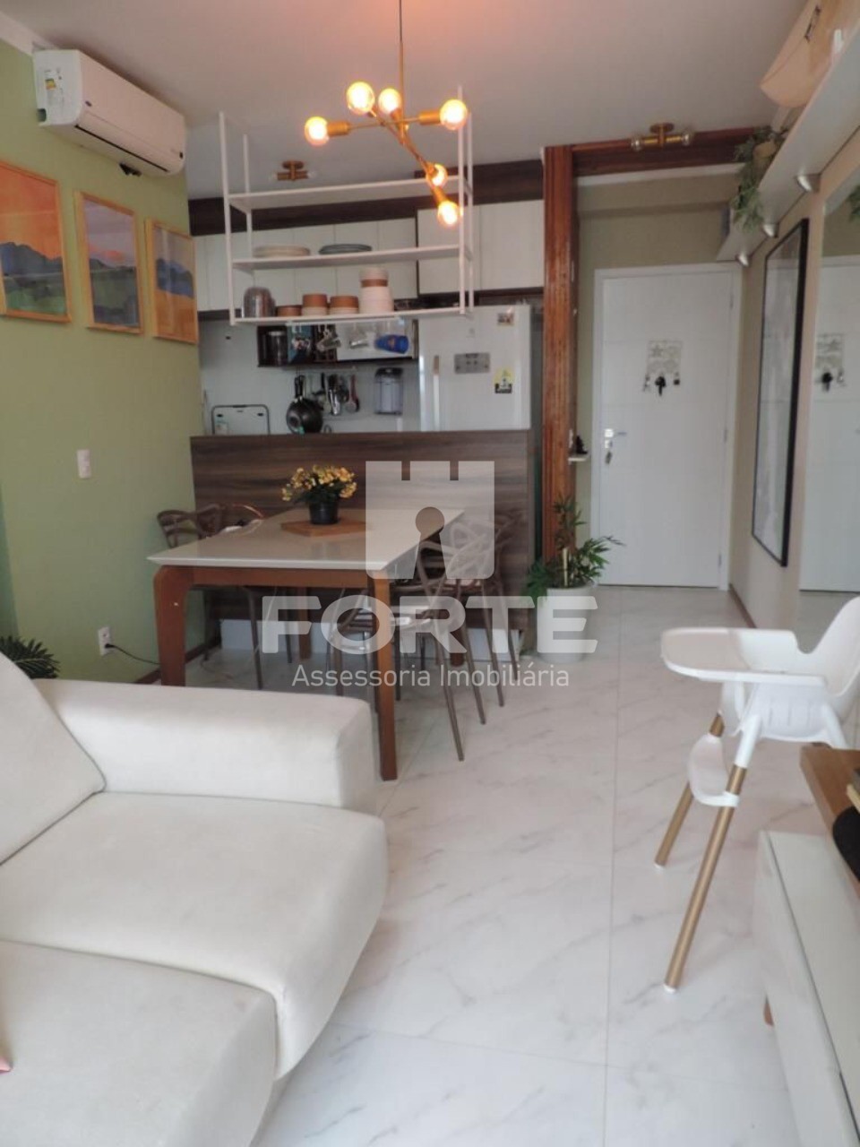 Apartamento para alugar com 2 quartos, 67m² - Foto 2