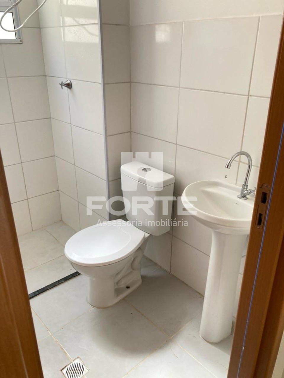 Apartamento para alugar com 2 quartos, 65m² - Foto 8