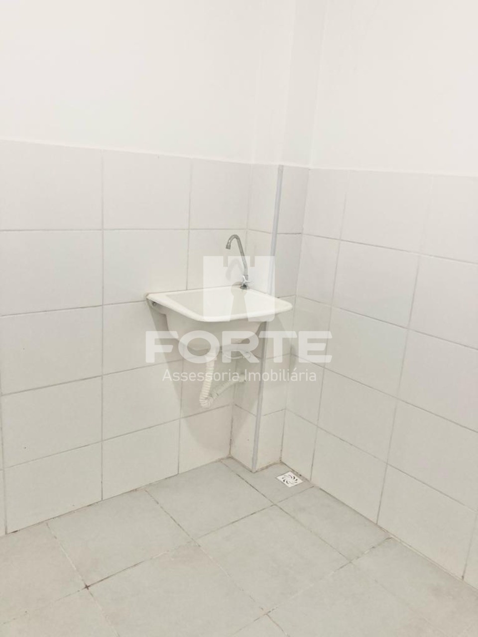 Apartamento para alugar com 2 quartos, 65m² - Foto 3