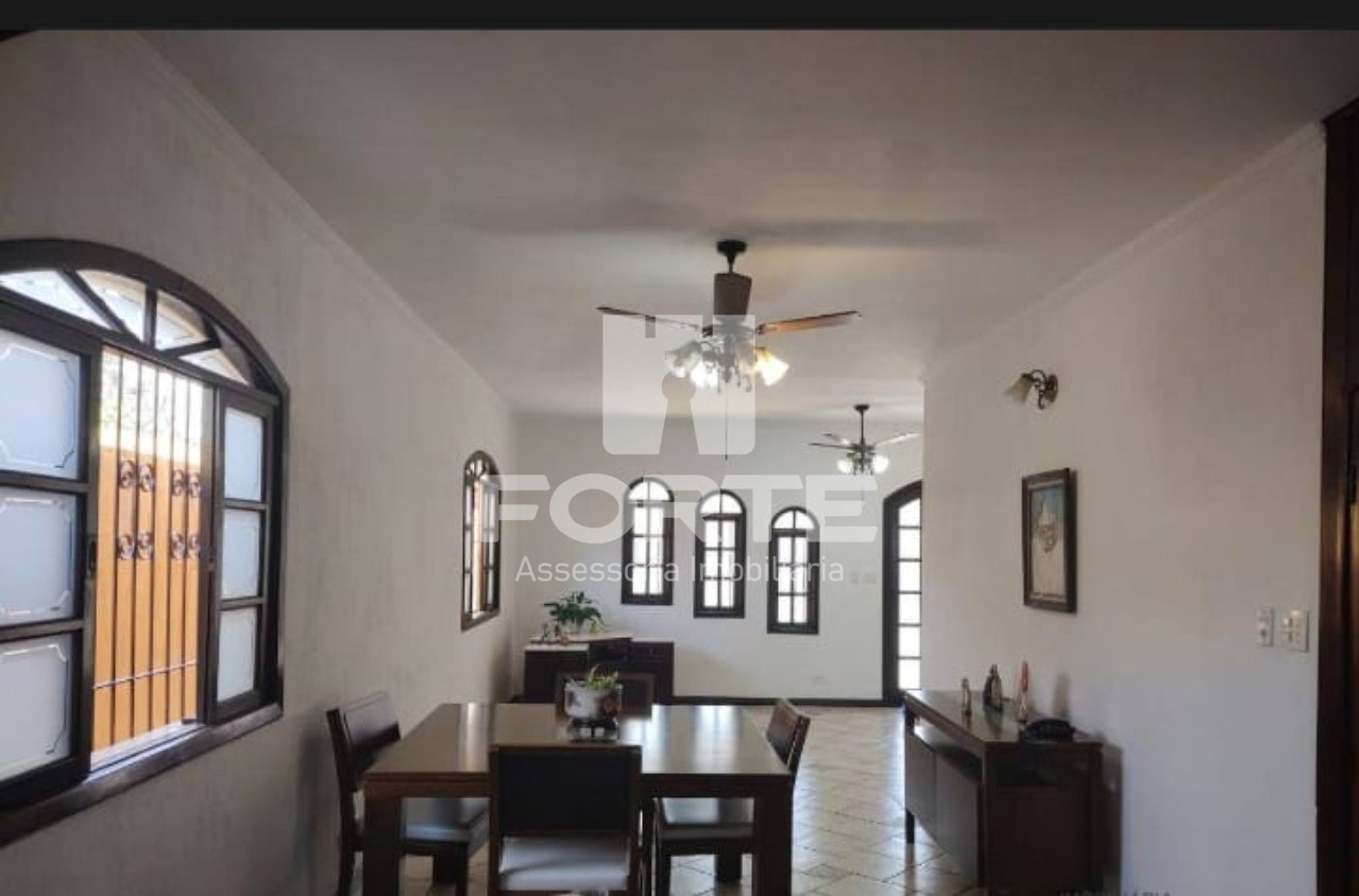 Casa à venda com 3 quartos, 189m² - Foto 5