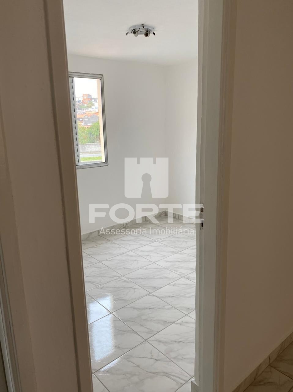 Apartamento à venda com 2 quartos, 48m² - Foto 3