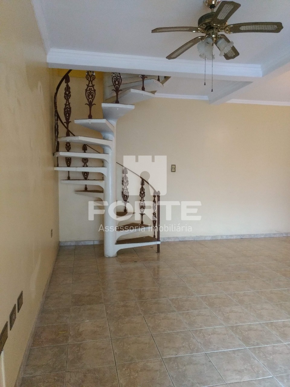 Casa à venda com 4 quartos, 250m² - Foto 10