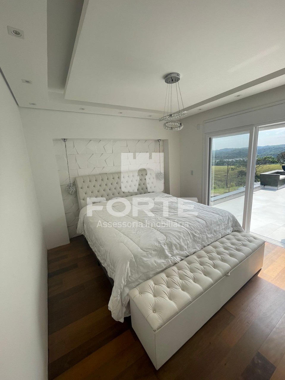 Casa à venda e aluguel com 4 quartos, 1300m² - Foto 12