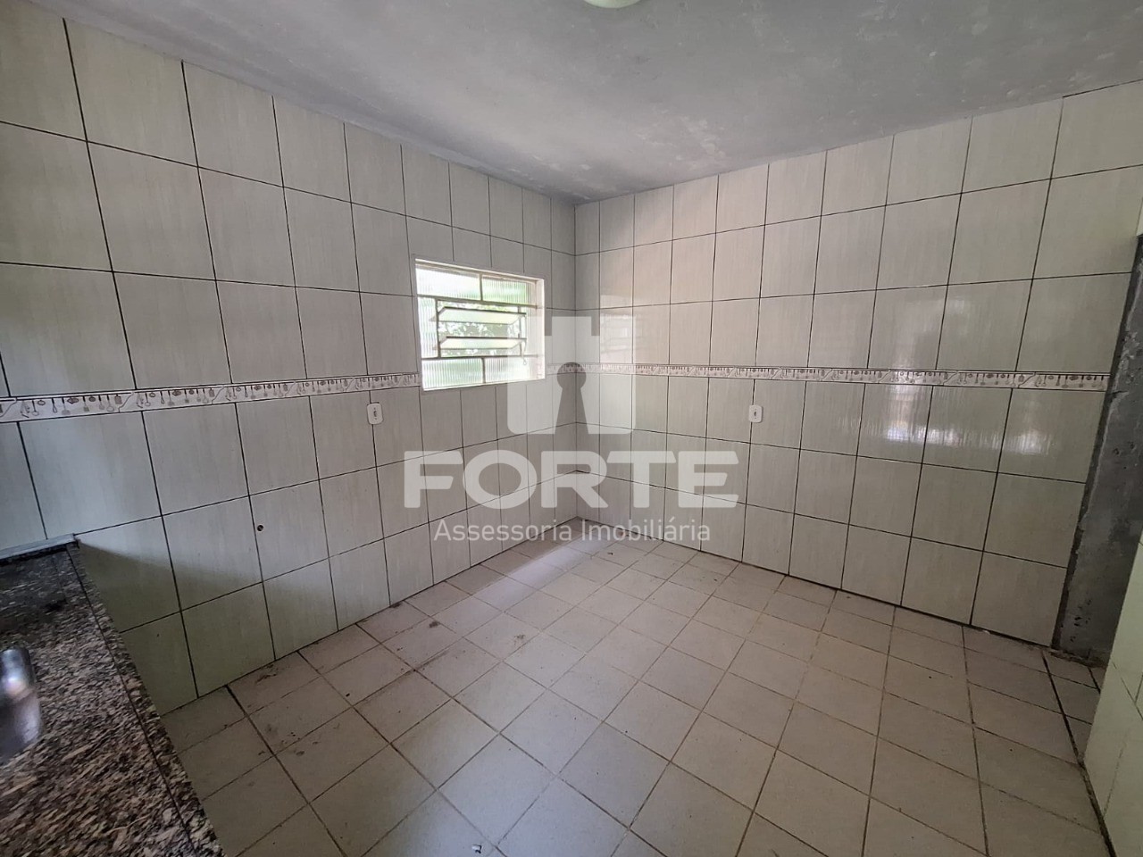 Casa à venda com 2 quartos, 194m² - Foto 2