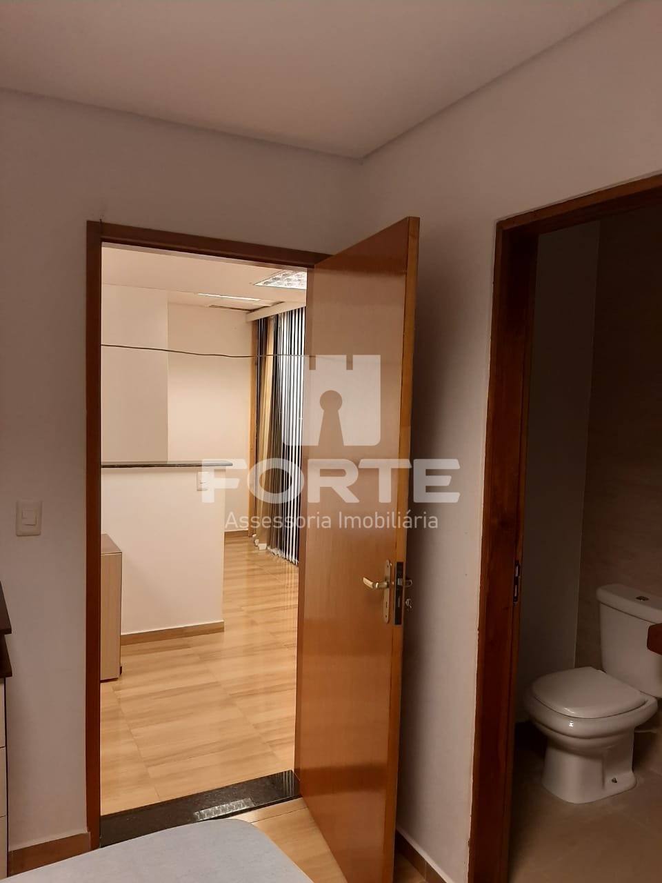 Casa à venda com 3 quartos, 320m² - Foto 4