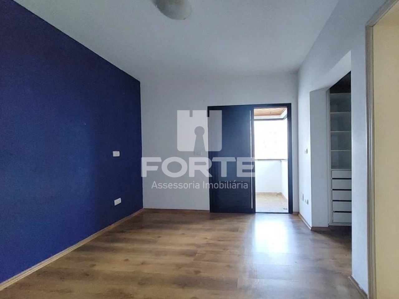 Apartamento à venda com 4 quartos, 146m² - Foto 13