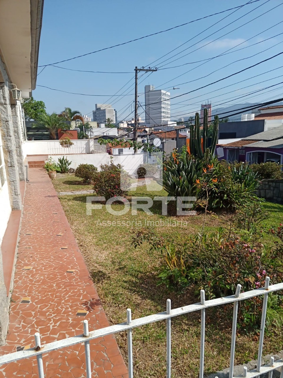 Prédio Inteiro para alugar com 3 quartos, 300m² - Foto 4