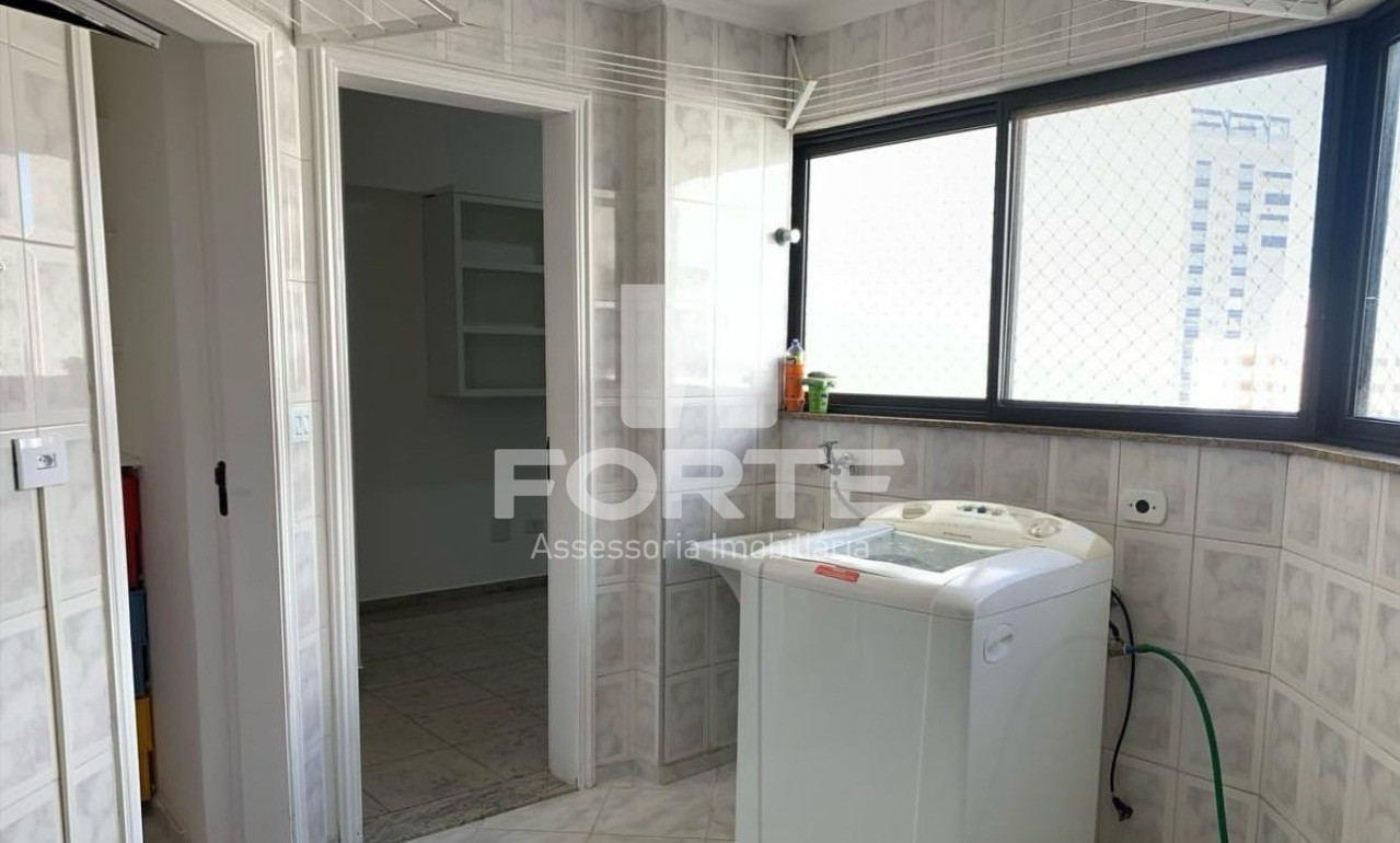 Apartamento à venda com 4 quartos, 136m² - Foto 3