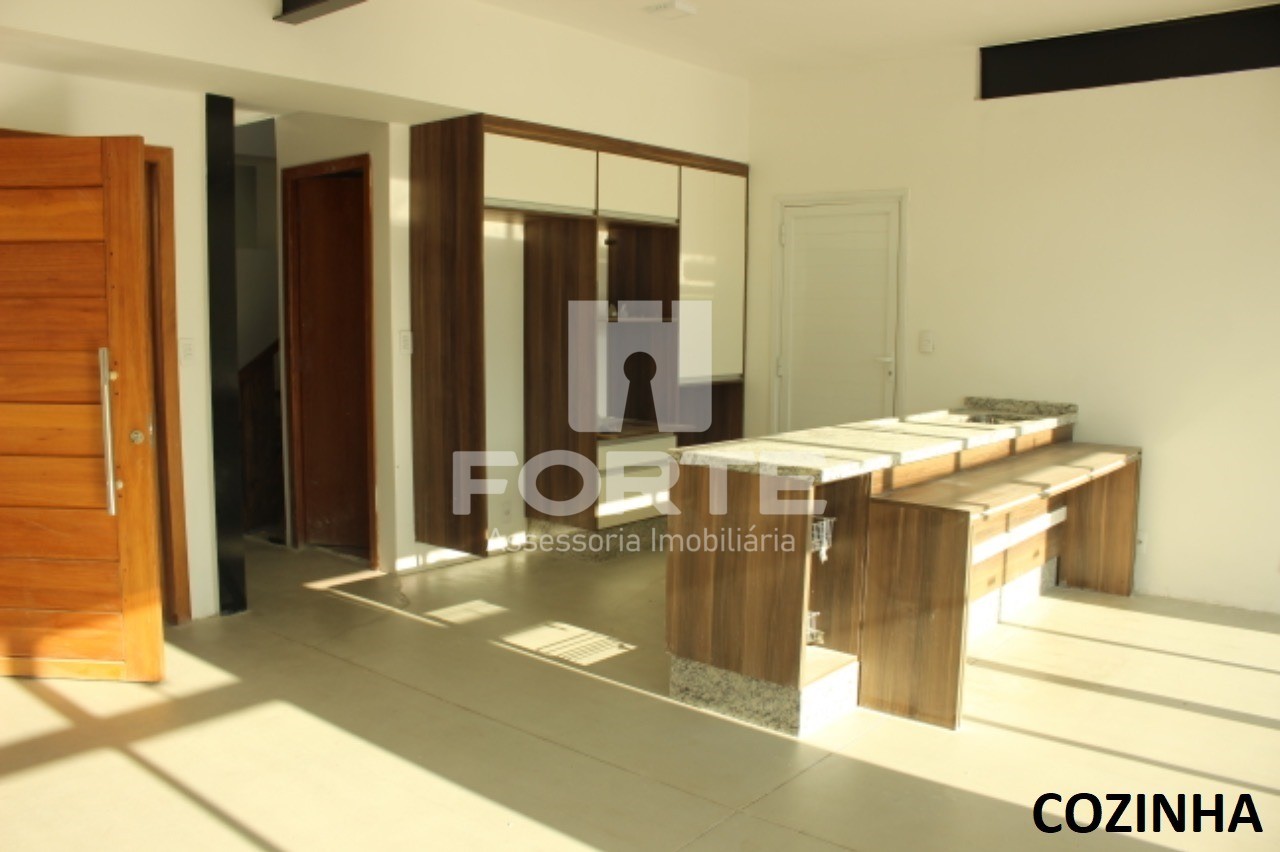 Casa à venda com 3 quartos, 312m² - Foto 11