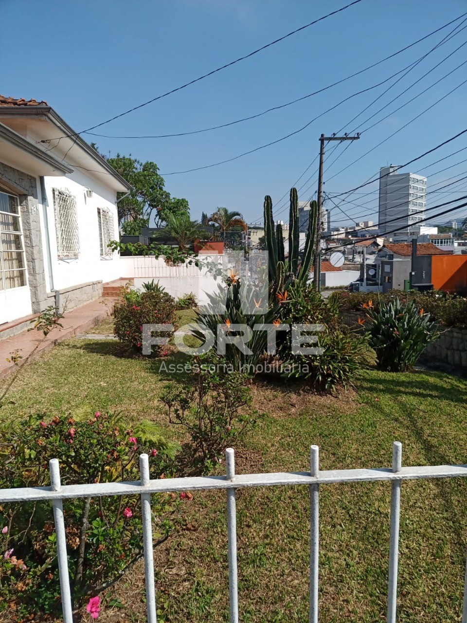 Prédio Inteiro para alugar com 3 quartos, 300m² - Foto 3