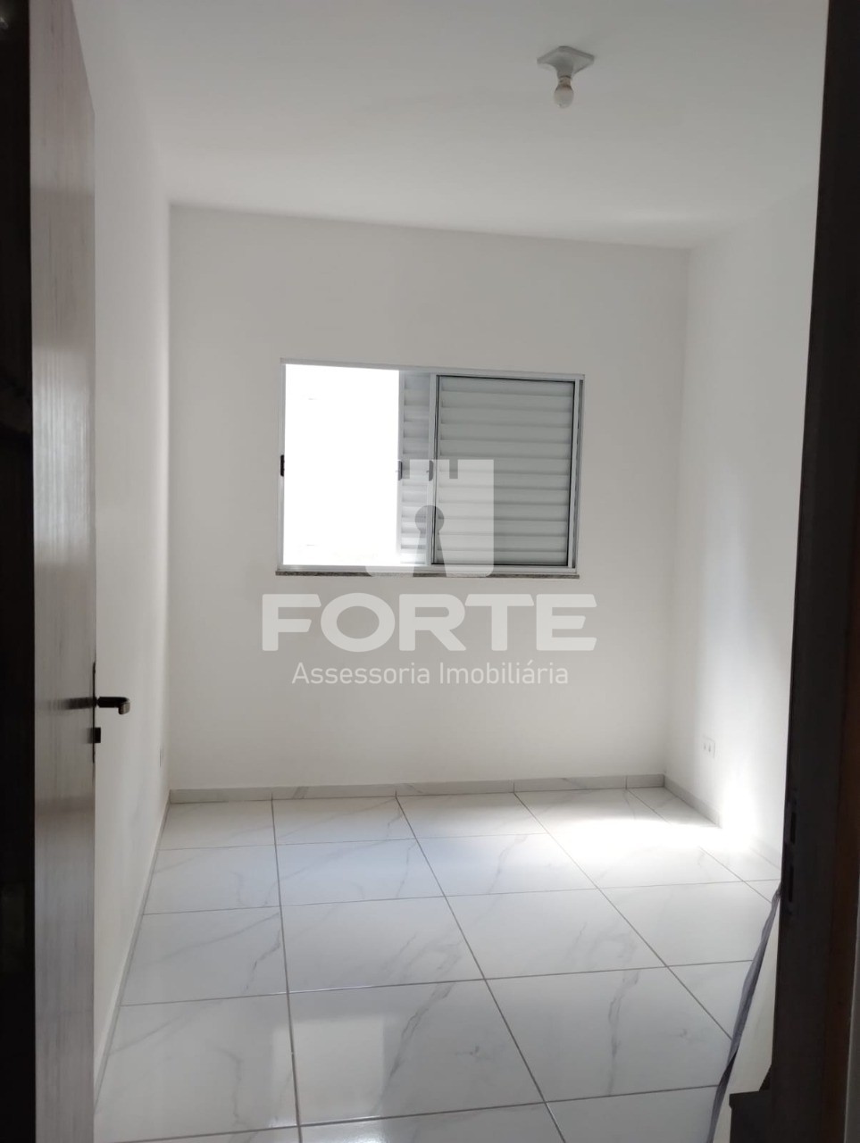 Casa à venda com 3 quartos, 180m² - Foto 9