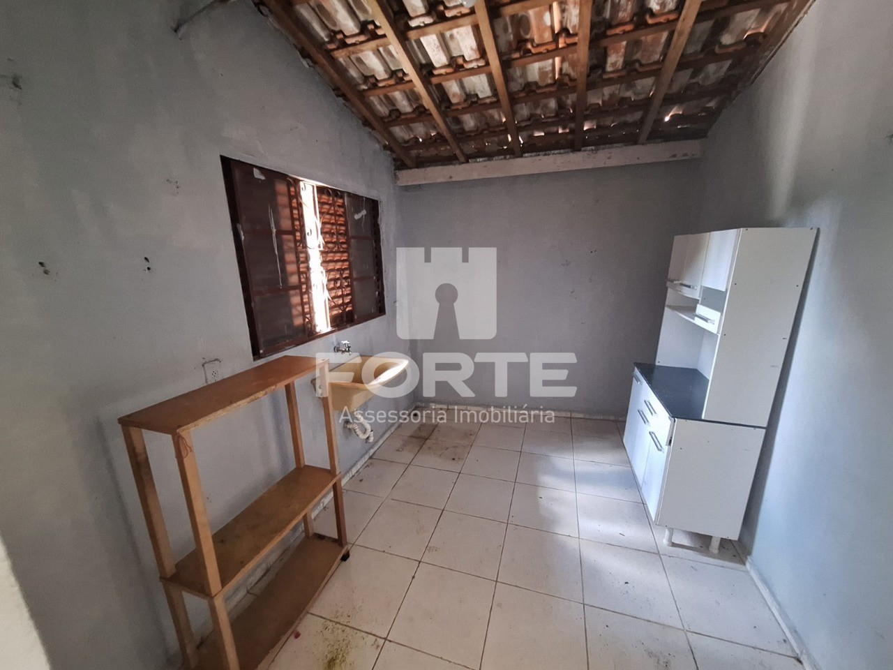 Casa à venda com 2 quartos, 194m² - Foto 3