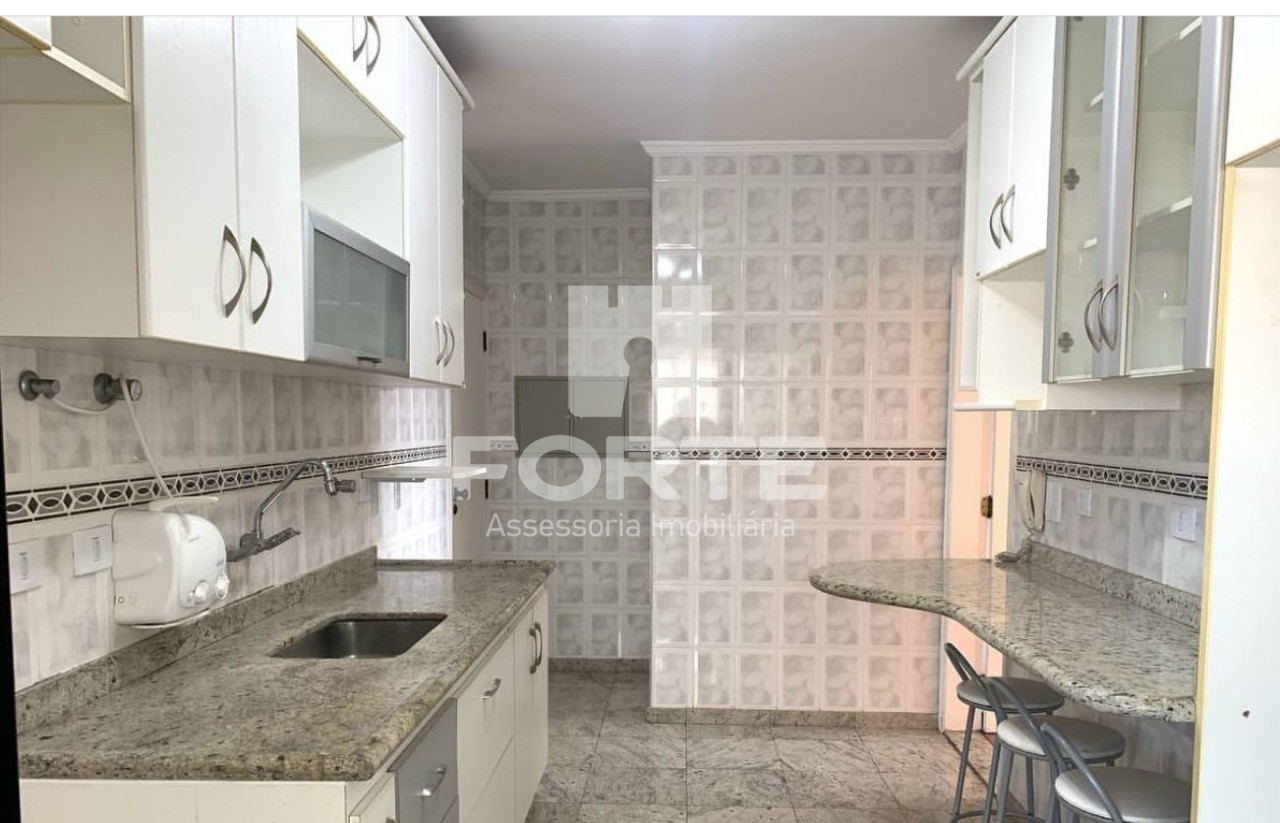 Apartamento à venda com 4 quartos, 136m² - Foto 4