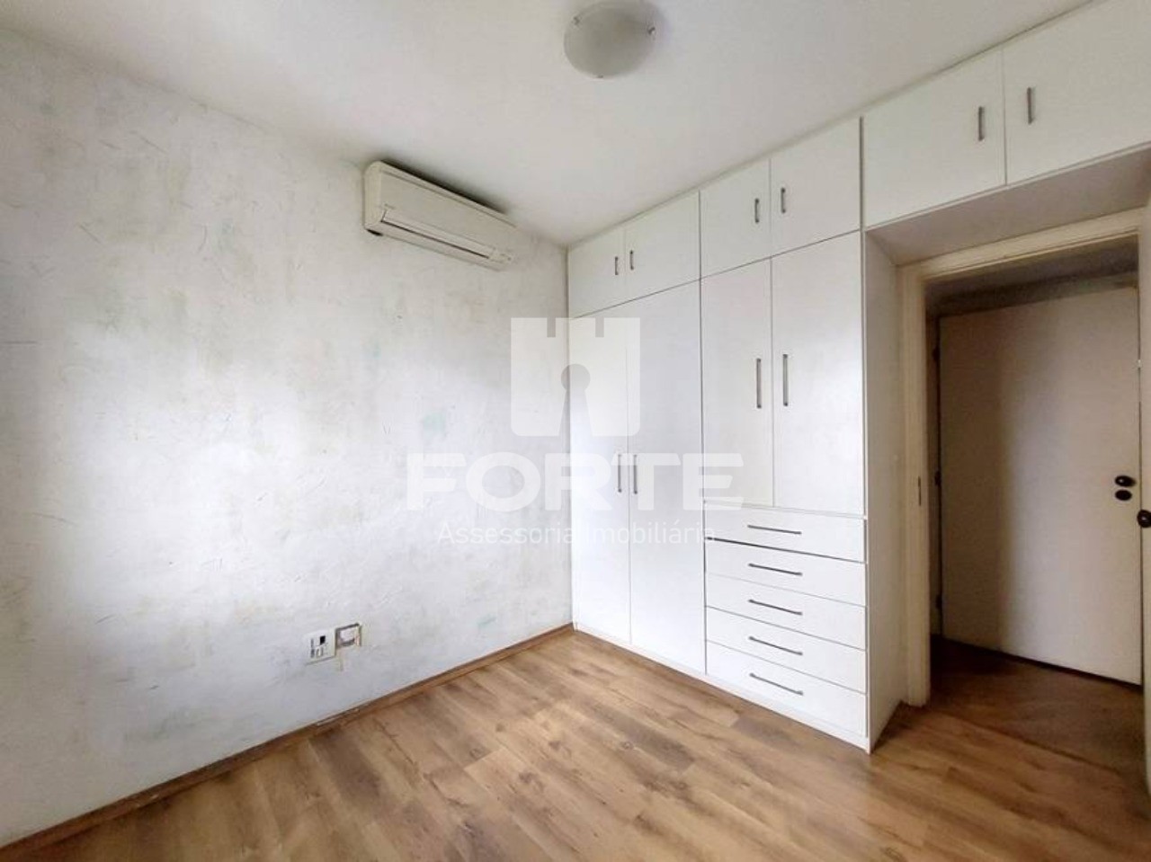 Apartamento à venda com 4 quartos, 146m² - Foto 22