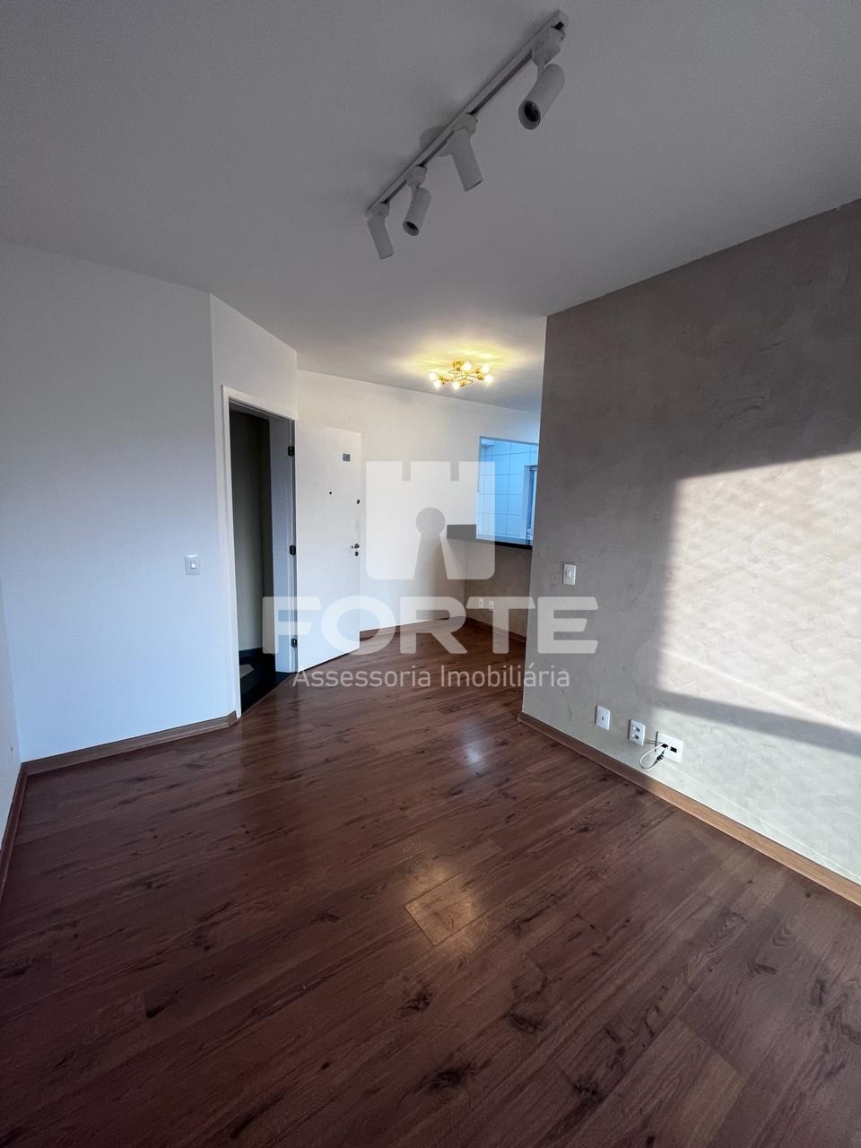 Apartamento à venda com 3 quartos, 73m² - Foto 4