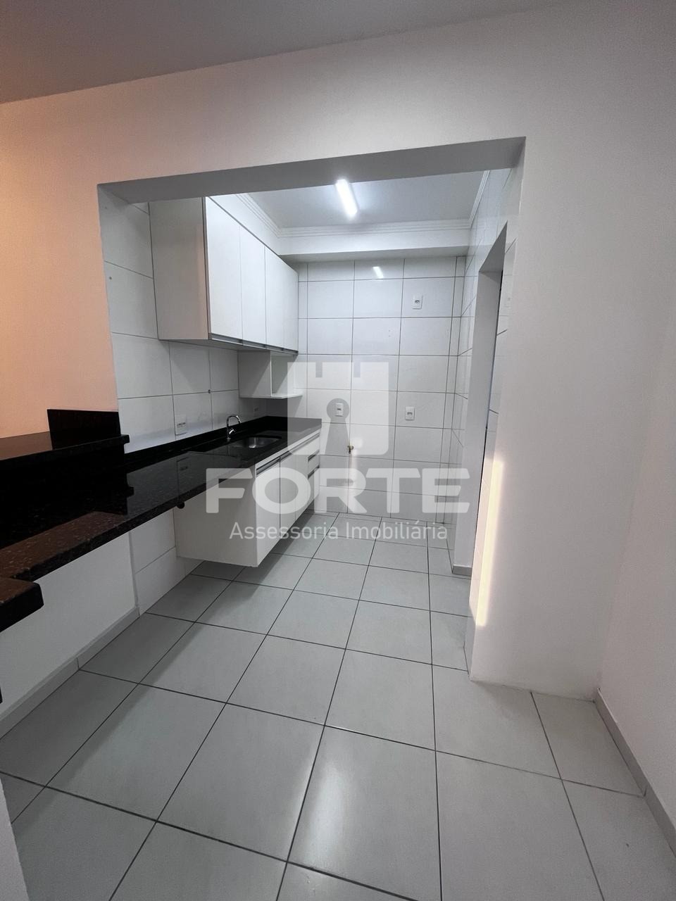 Apartamento à venda com 3 quartos, 73m² - Foto 6