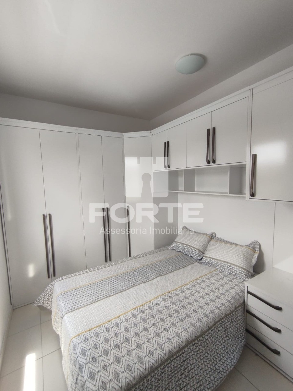 Apartamento à venda com 2 quartos, 500m² - Foto 1