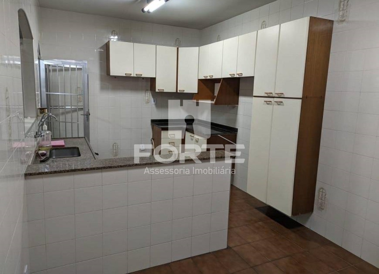 Casa à venda com 3 quartos, 194m² - Foto 5