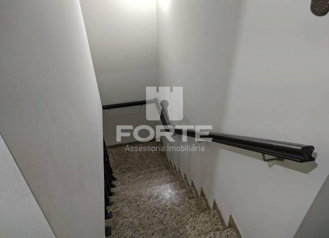 Casa à venda com 3 quartos, 194m² - Foto 8