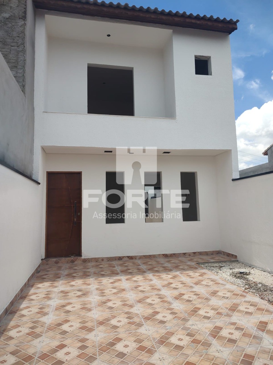 Casa à venda com 3 quartos, 125m² - Foto 1